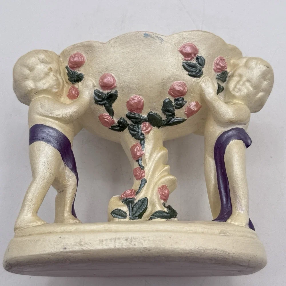 The Unbranded Brand vintage plaster